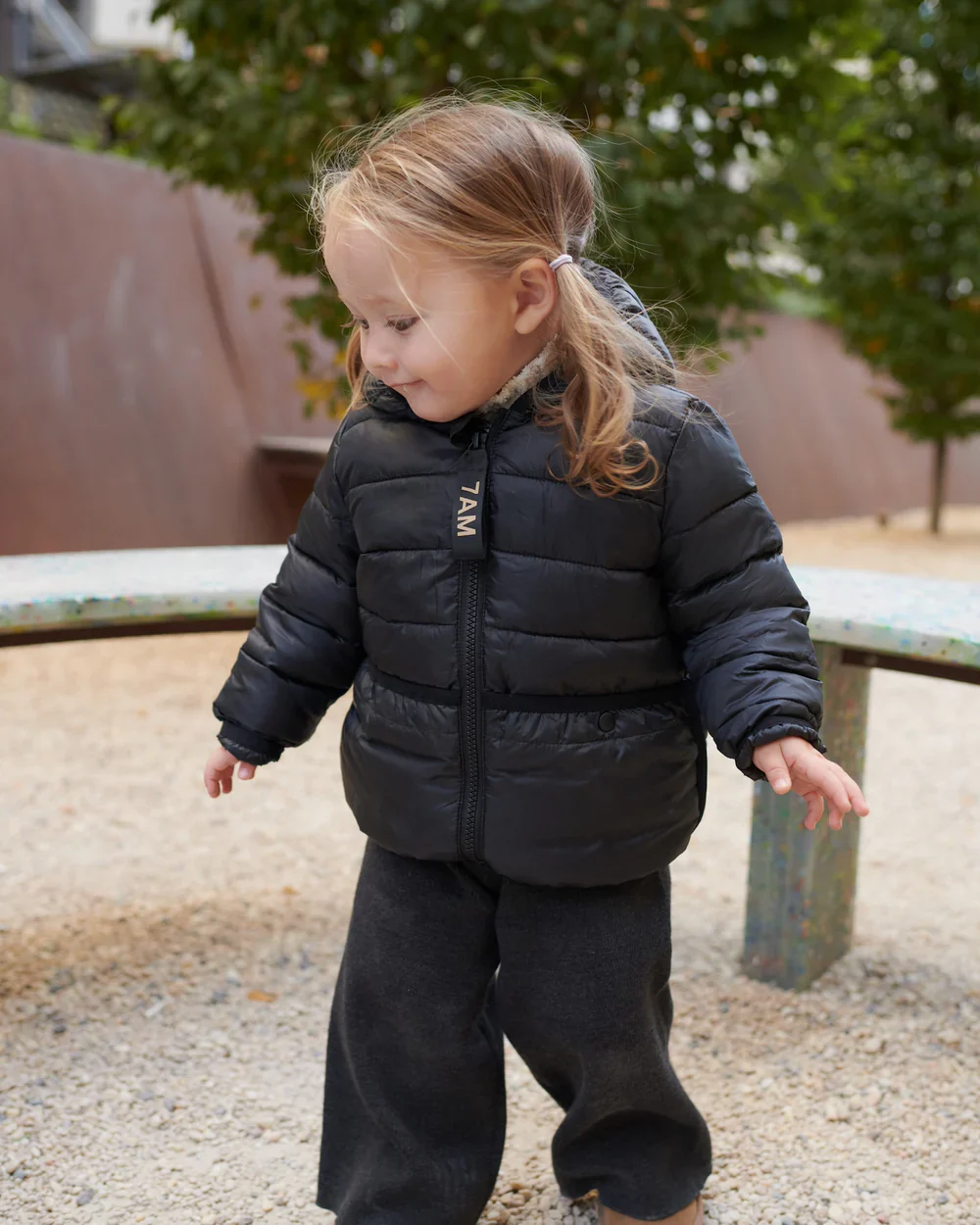 7 AM Roll Me Packable Puffer Jacket - Black - Image 9