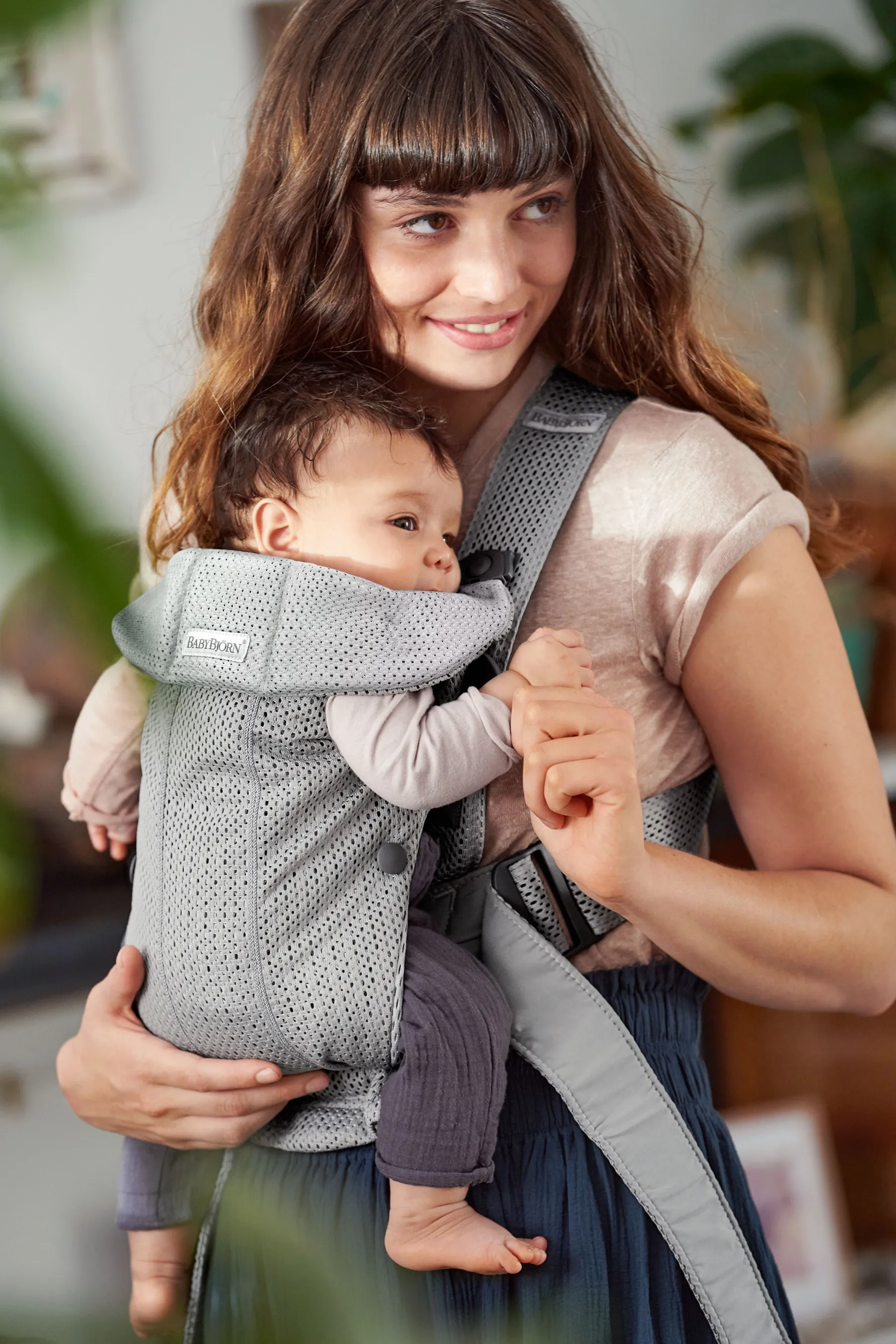 Baby Bjorn Baby Carrier Mini - Image 12