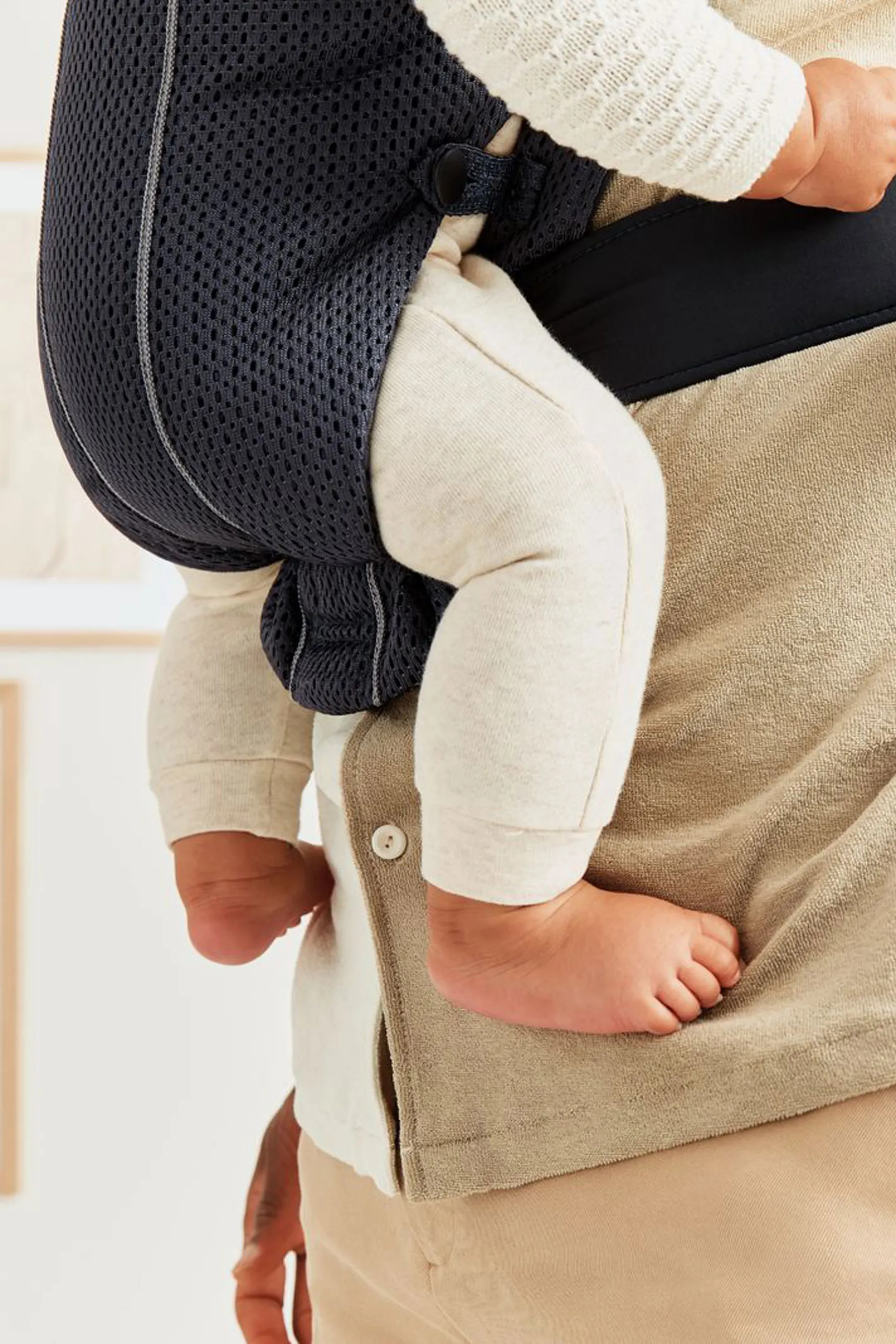 Baby Bjorn Baby Carrier Mini - Image 17