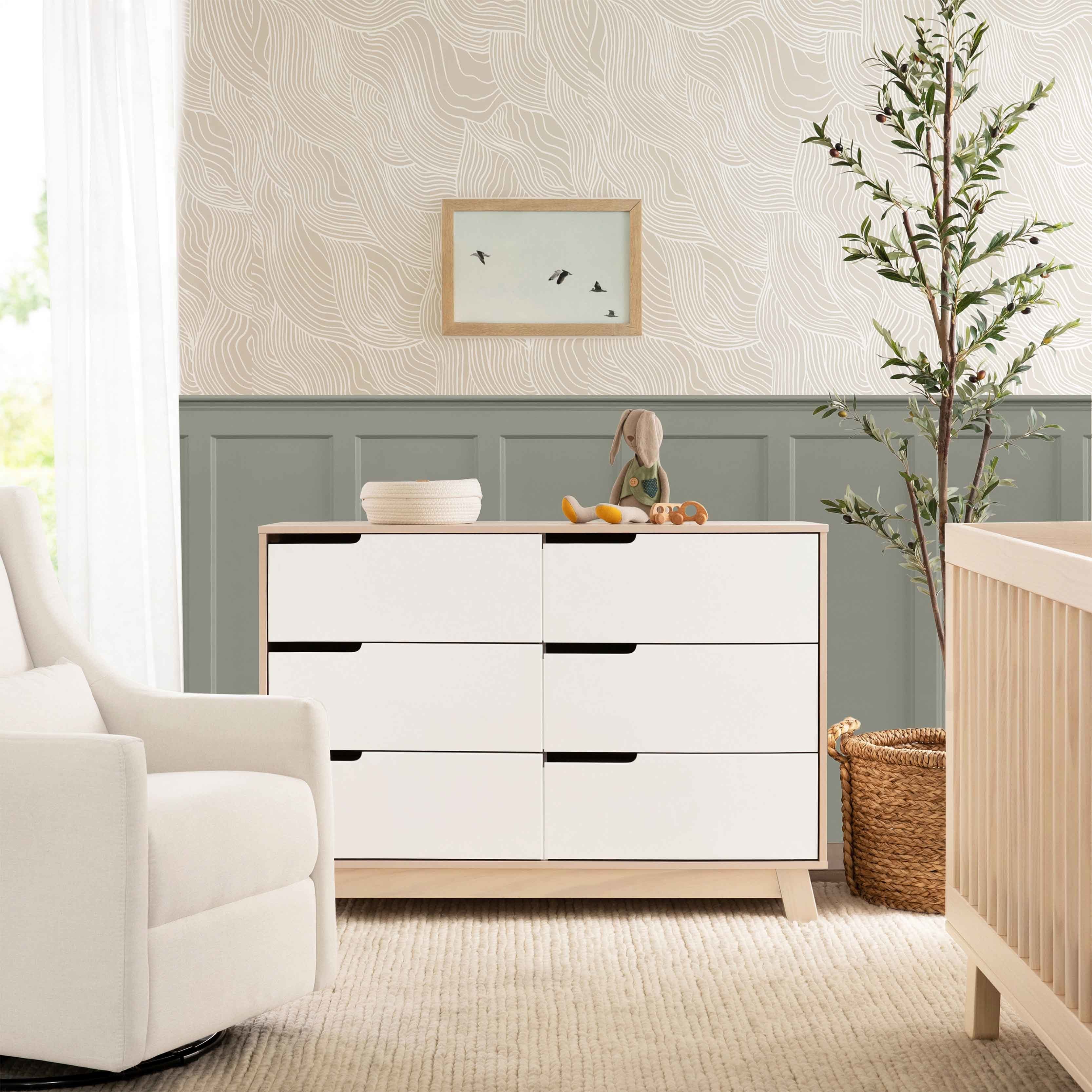 Babyletto Hudson 6-Drawer Double Dresser - Image 4