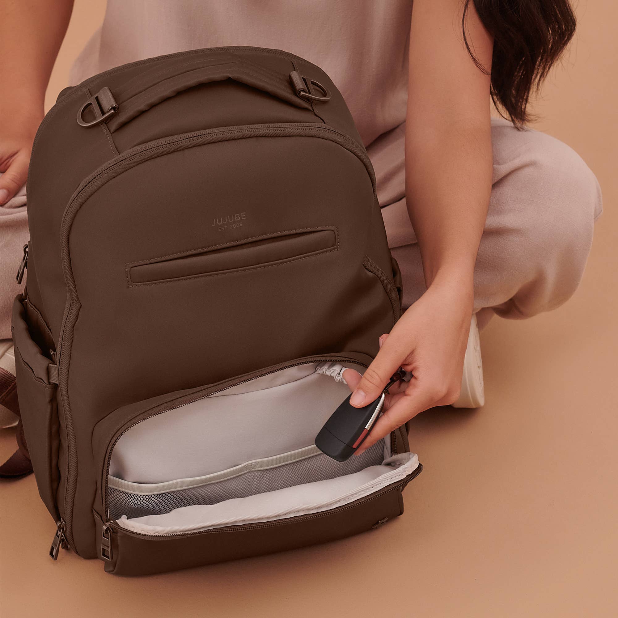 JuJuBe Classic Backpack - Espresso - Image 9