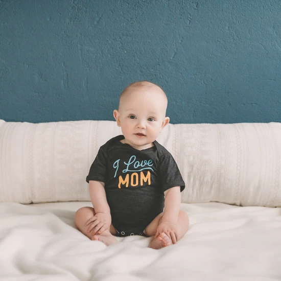 I Love MOM Baby Onesie - Image 5