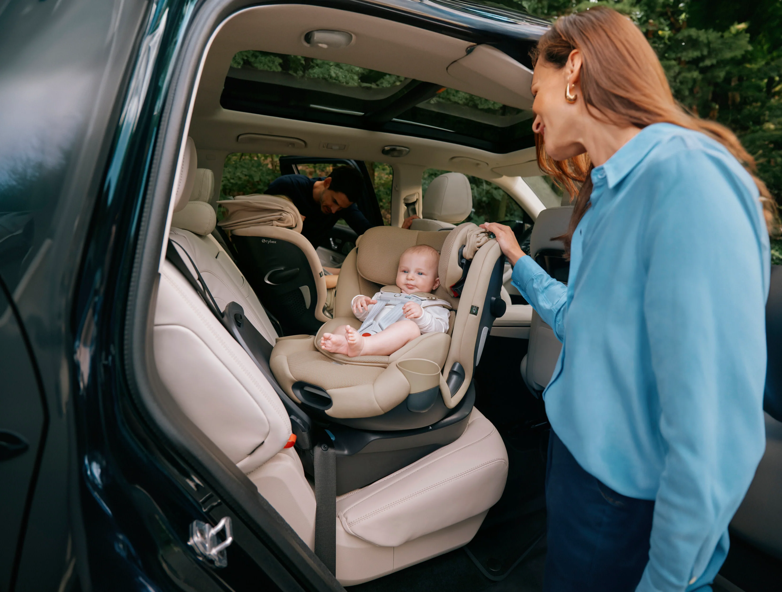 Cybex Callisto G All in One 360 Rotating Car Seat w/Canopy - Image 24