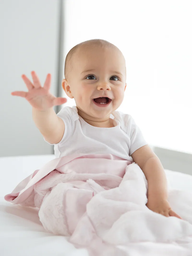 Little Giraffe Chenille Baby Blanket - Image 9