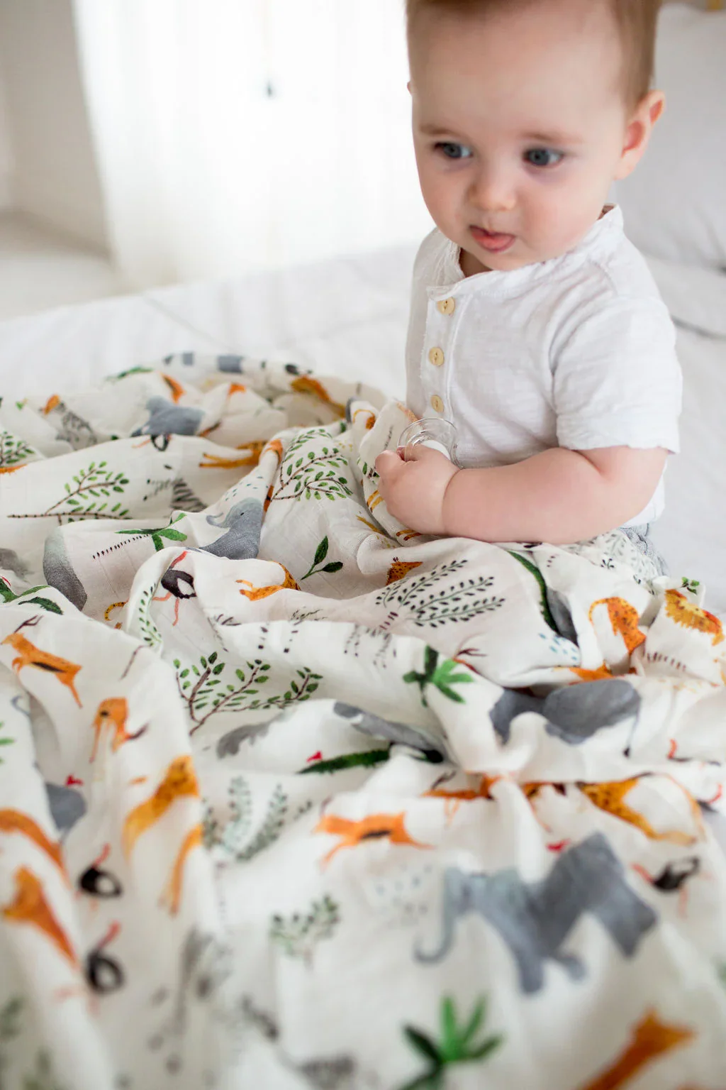 Loulou Lollipop Muslin Swaddle - Safari Jungle - Image 4