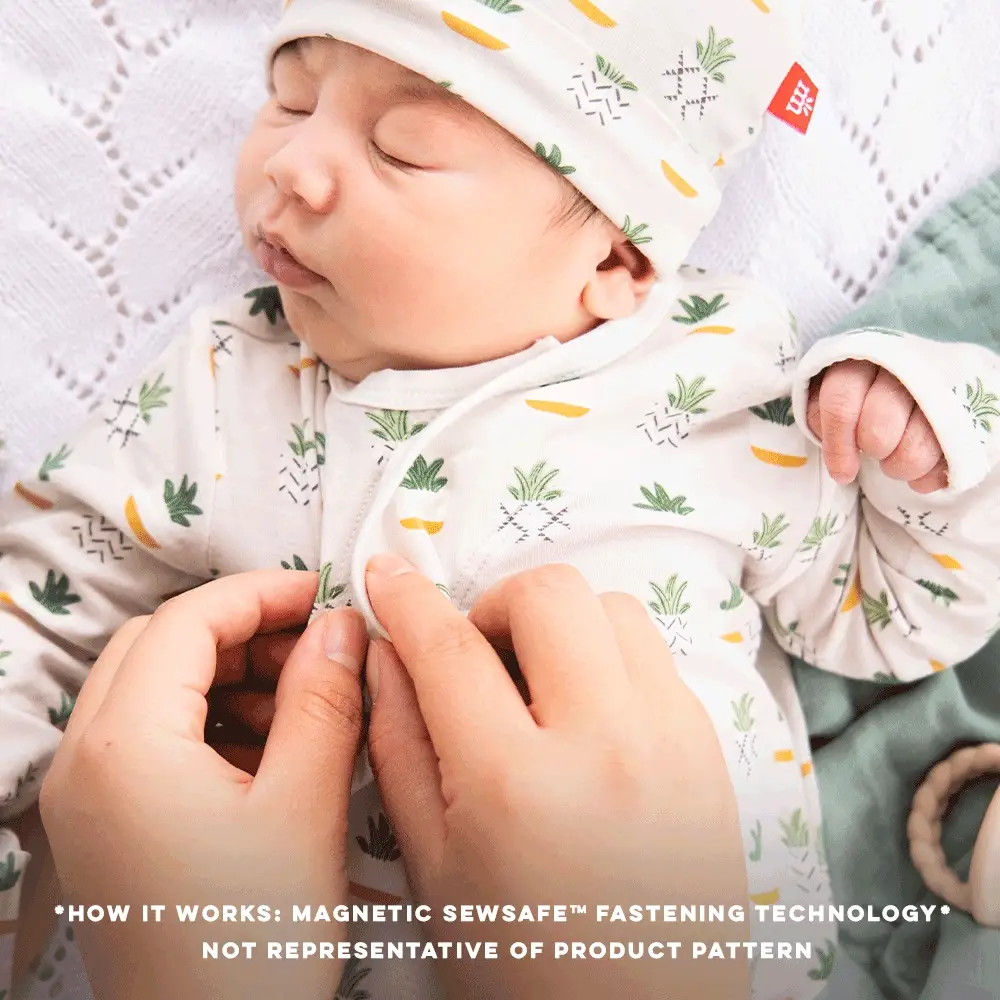 Magnetic Me Love Lines Organic Cotton Magnetic Cozy Sleeper Gown + Hat Set - Image 4