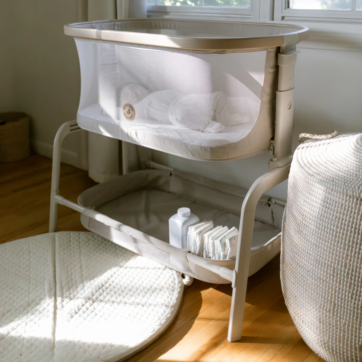 Maxi-Cosi Iora Bedside Bassinet - Image 14