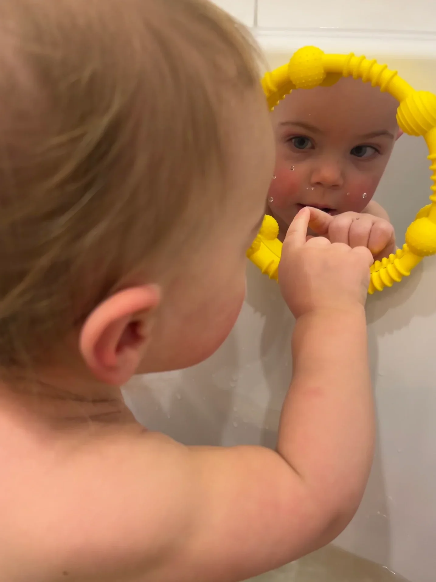 Mobi Lookee Sensory Bath Mirror - Image 2