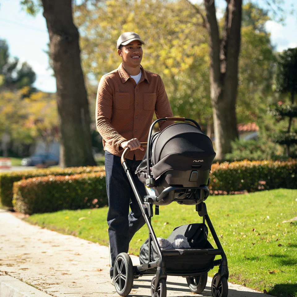 Nuna PIPA Aire Infant Car Seat + Pipa Series Base - Image 4