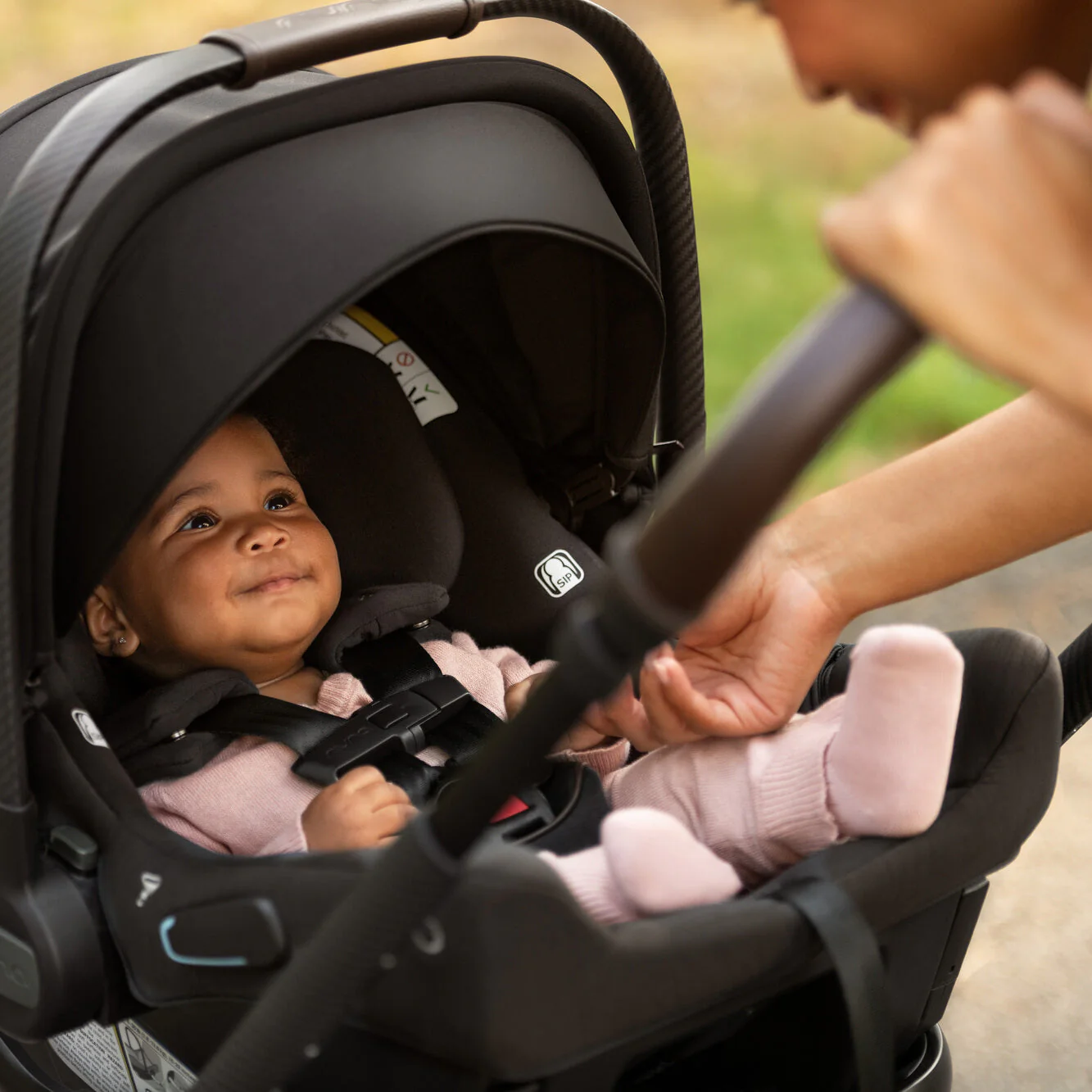 Nuna TRIV LX + PIPA Urbn Travel System - Image 32