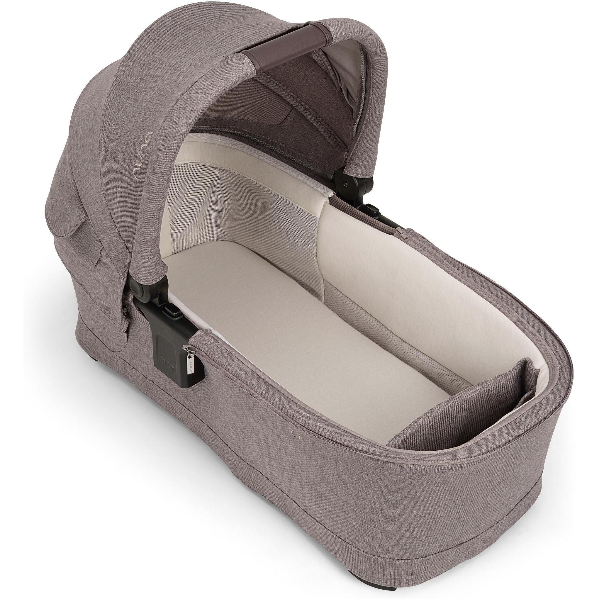 Nuna x BMW SWIV & TRIV Series Bassinet + Stand - Image 22