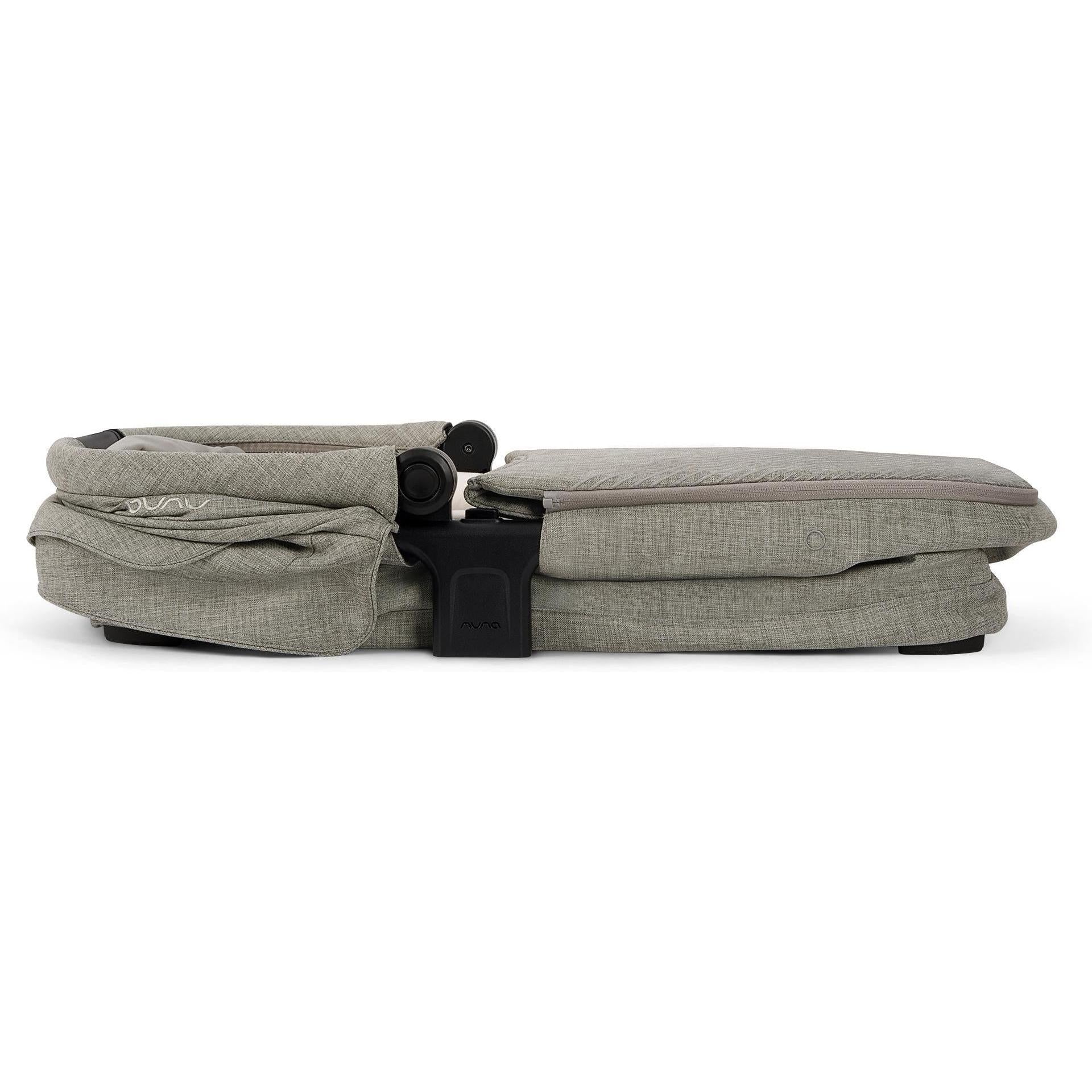 Nuna x BMW SWIV & TRIV Series Bassinet + Stand - Image 4