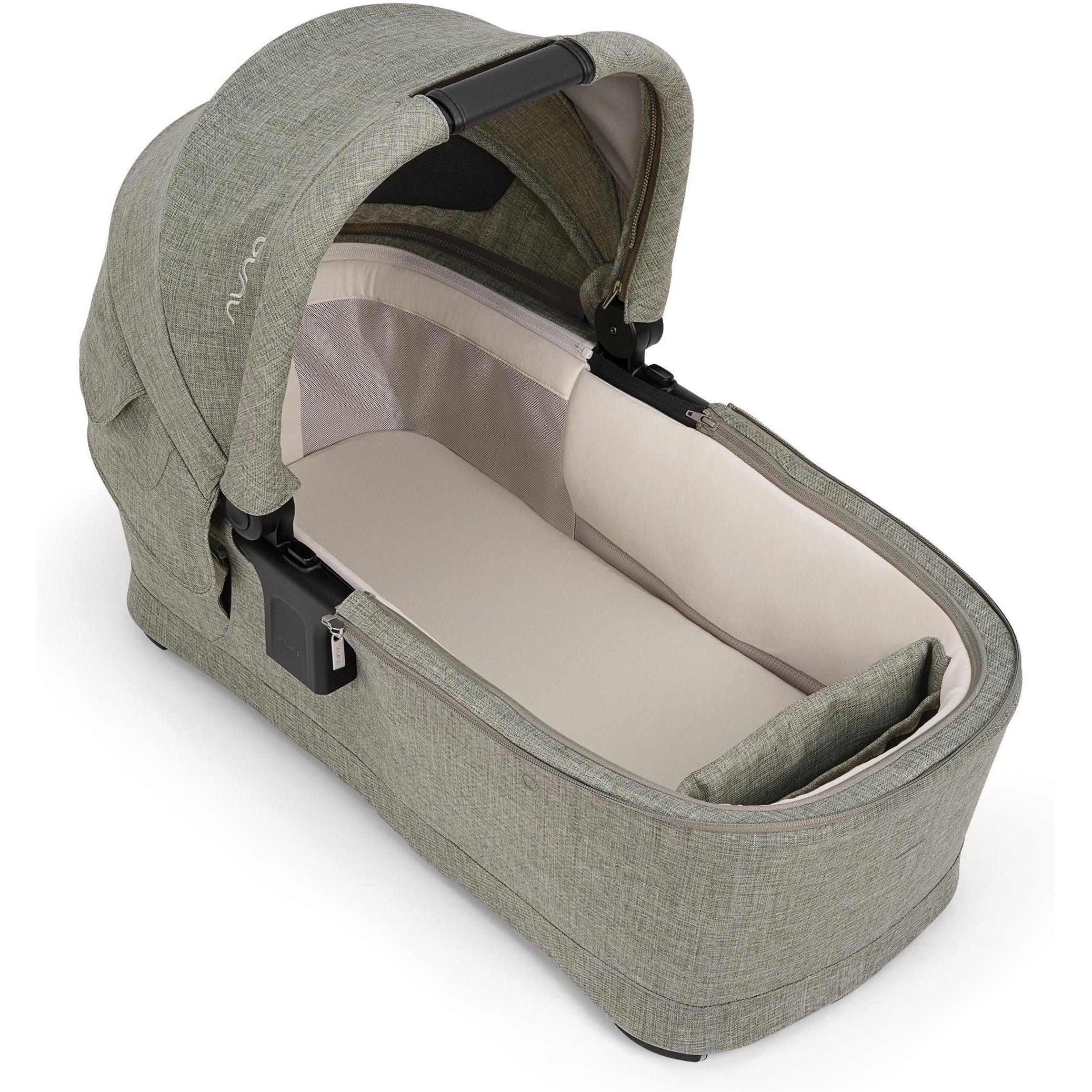 Nuna x BMW SWIV & TRIV Series Bassinet + Stand - Image 8