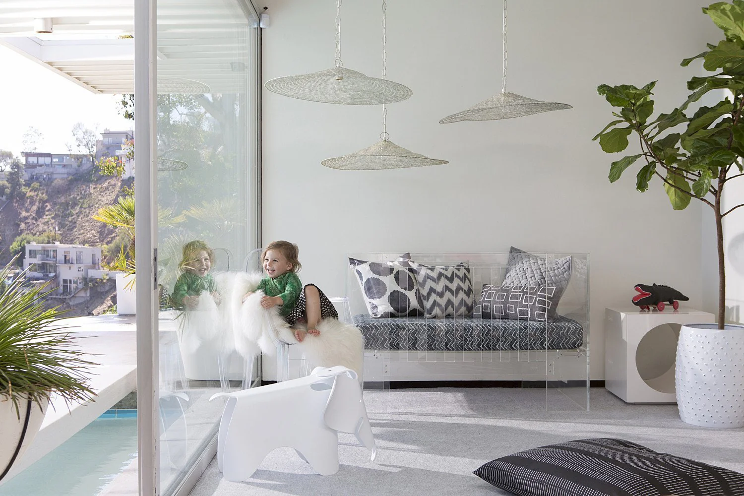 Nursery Works Vetro Acrylic Designer Crib - Image 12