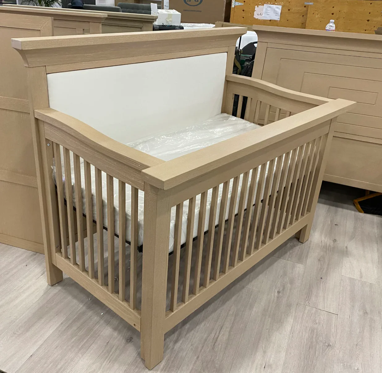Pali Genova Convertible Crib with Straight Feet - Image 10