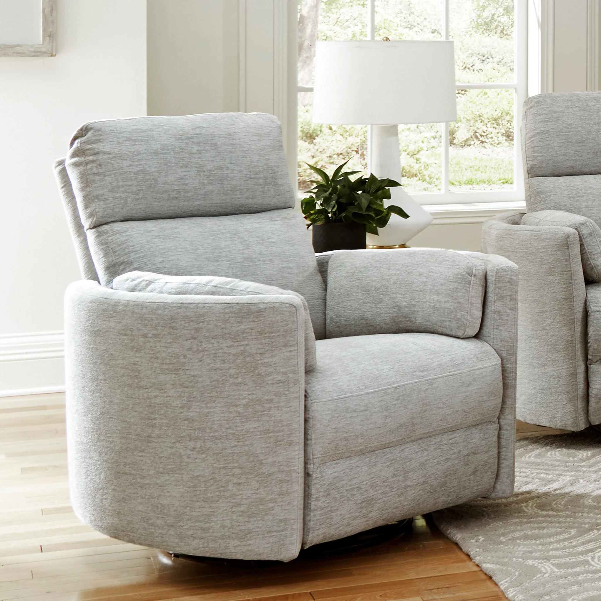 ORBIT Recliner Plus w/Power-Tilt Headrest - Image 9