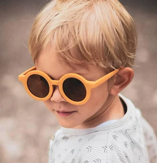 Retro Sunglasses - Image 4