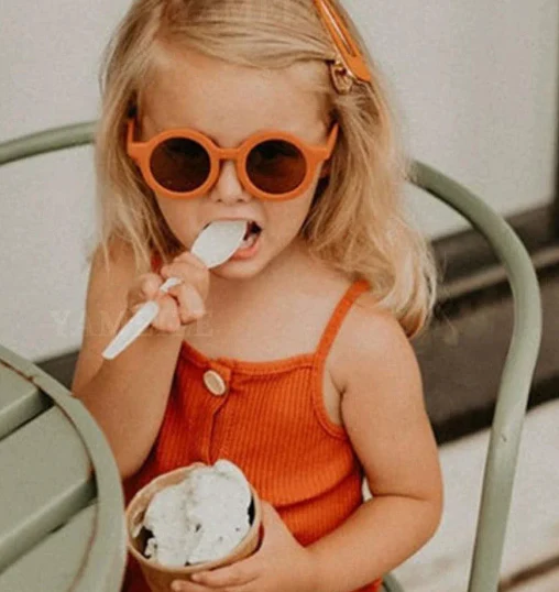 Retro Sunglasses - Image 5