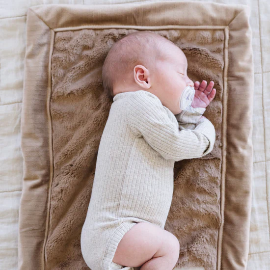 Saranoni Mini Lush Blanket - Image 17