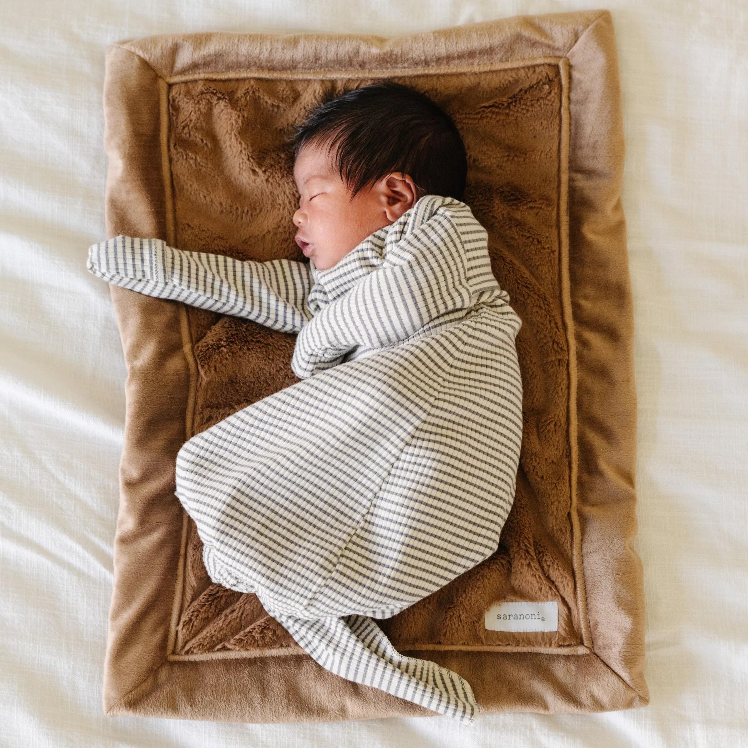 Saranoni Mini Lush Blanket - Image 19