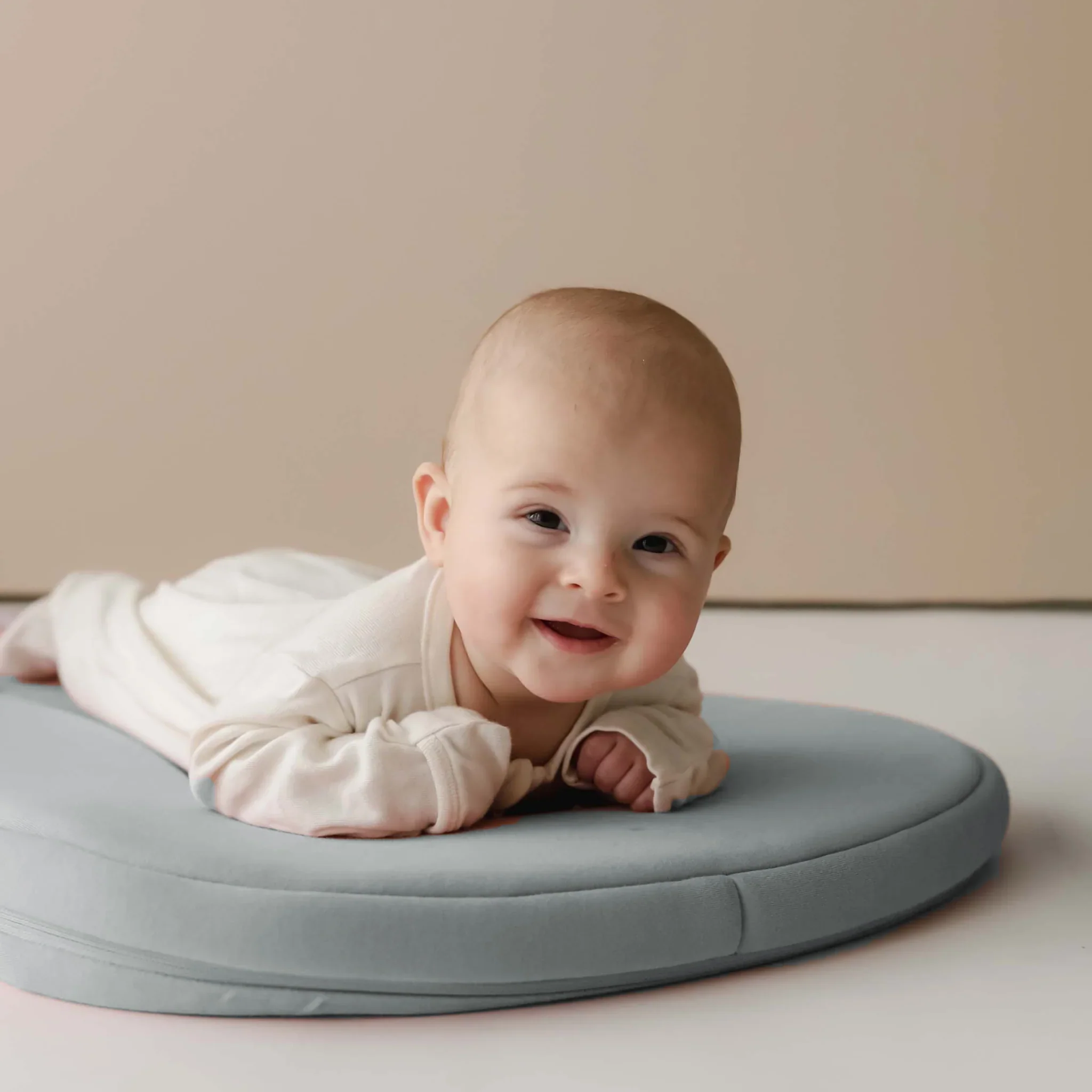 Snuggle Me Lounger Curve Bare - Image 11
