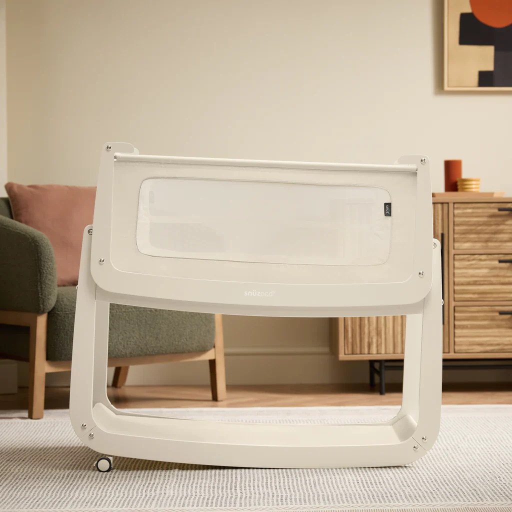 Snuz SnüzPod5 Bedside Crib w/ wheels - Image 12