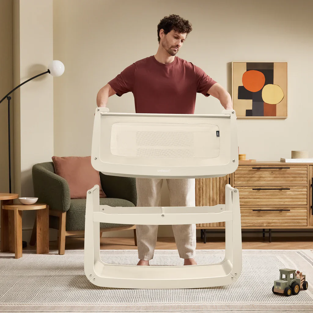 Snuz SnüzPod5 Bedside Crib w/ wheels - Image 21