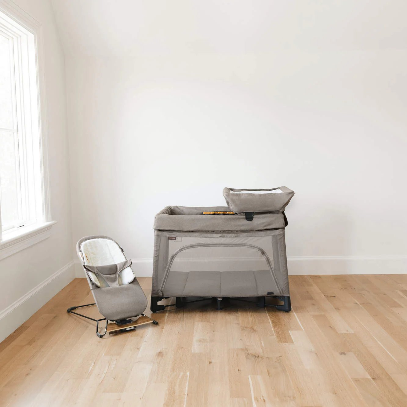 UPPAbaby Remi Bedside Bassinet + Playard + Travel Crib - Image 57